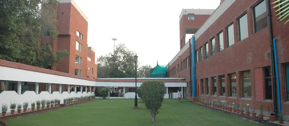 Moolchand Hospital